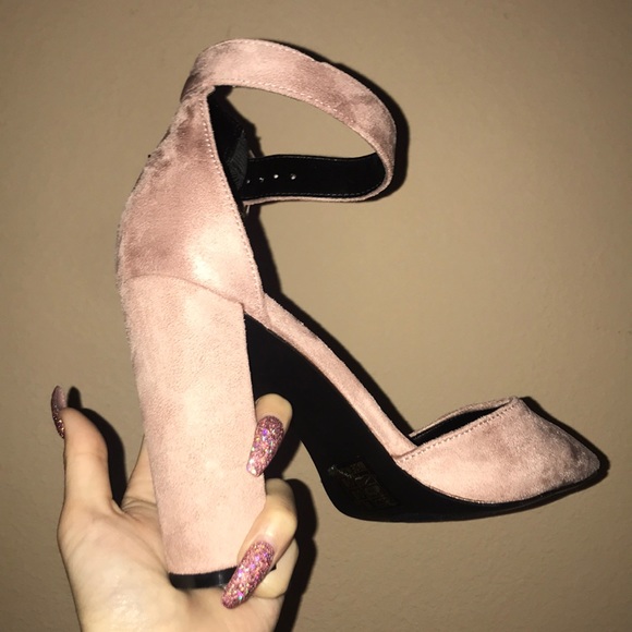 suede pink blush heels - Picture 2 of 4